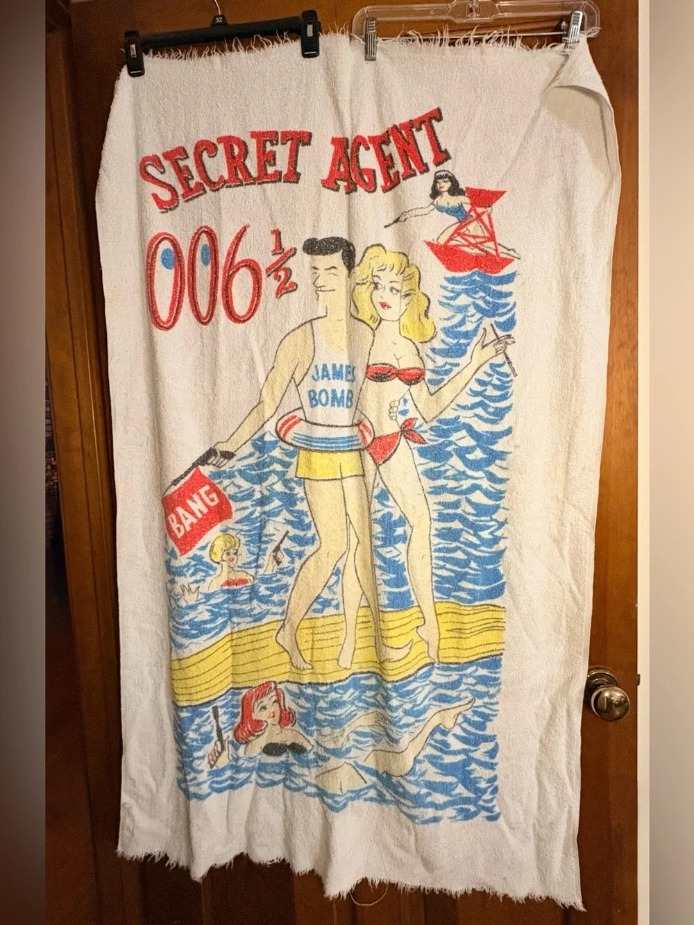 Vintage 1960s Secret Agent 006½ James Bomb Beach Towel Pin Up Novelty USA